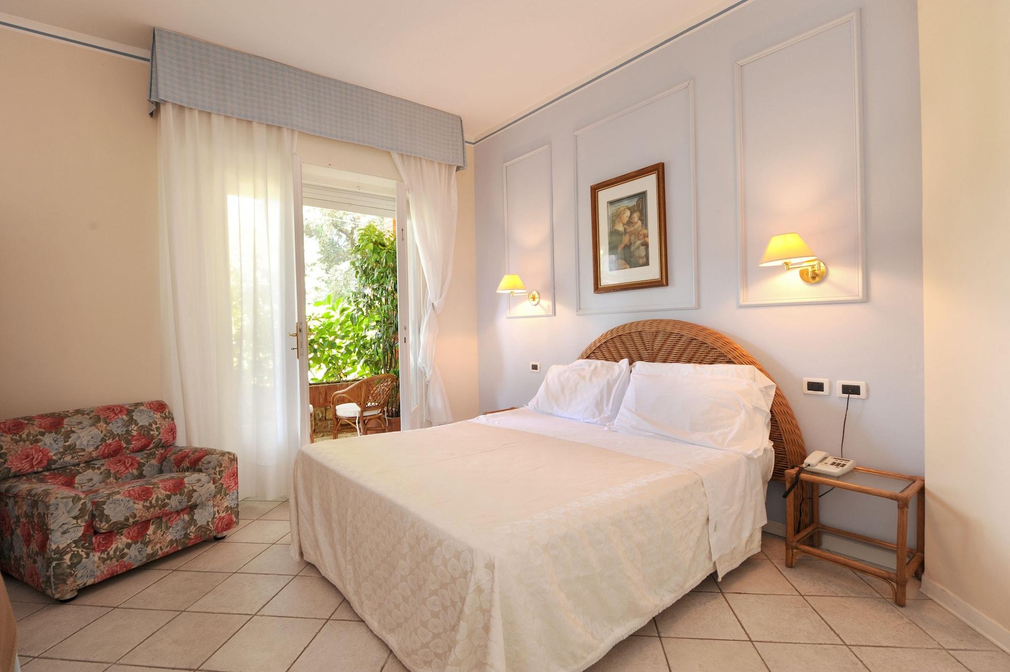 Hotel Villa Tiziana Marina di Pietrasanta Εξωτερικό φωτογραφία