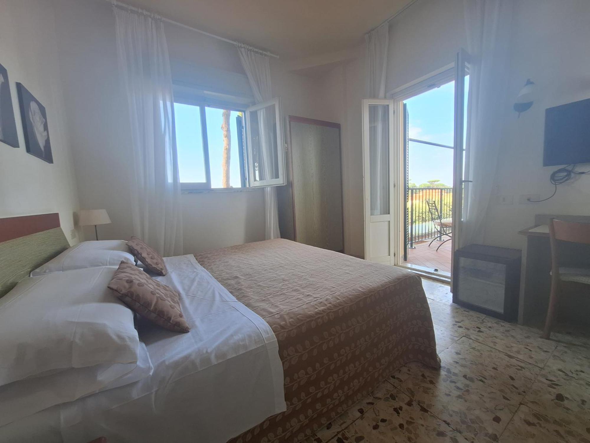 Hotel Villa Tiziana Marina di Pietrasanta Εξωτερικό φωτογραφία